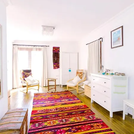 Kinali Sleeps 6 Pool Air Con Wifi * Keciler